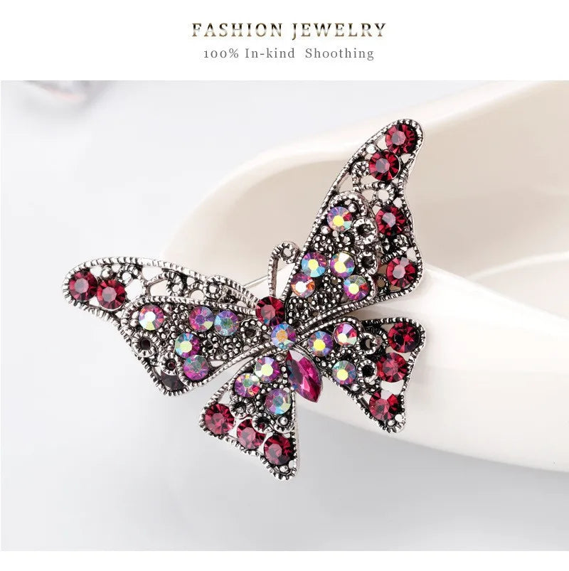 Fashion Glitter Rhinestone Butterfly Dainty Brooches for Girls Sweet Elegant Pins Jewelry for Women Ladies Accessories Wholesale