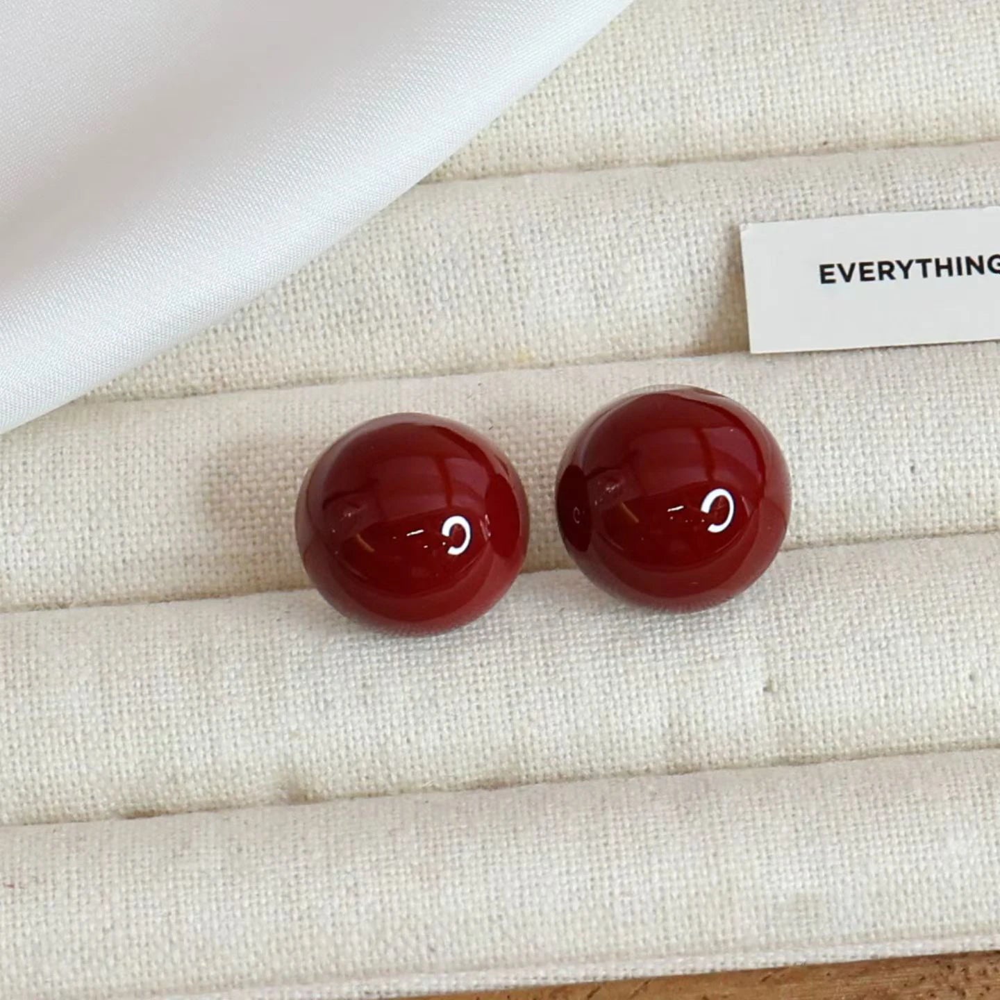 Red Simple Solid Color Fashion Stud Earrings for Girls Sweet Cute Jewelry for Women Ladies Bijuterias Wholesale Light Weight