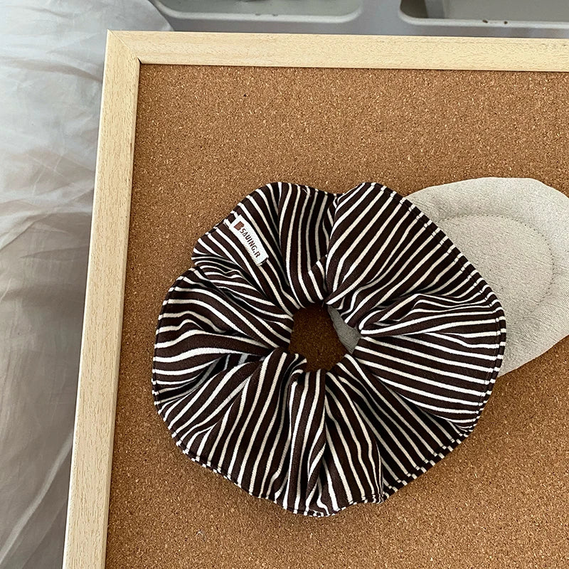 Fashion Trendy Simple Stripe Scrunchies for Girls Minimalistic Hair Ties for Women Ladies Hair Accessories Chinese Supplier