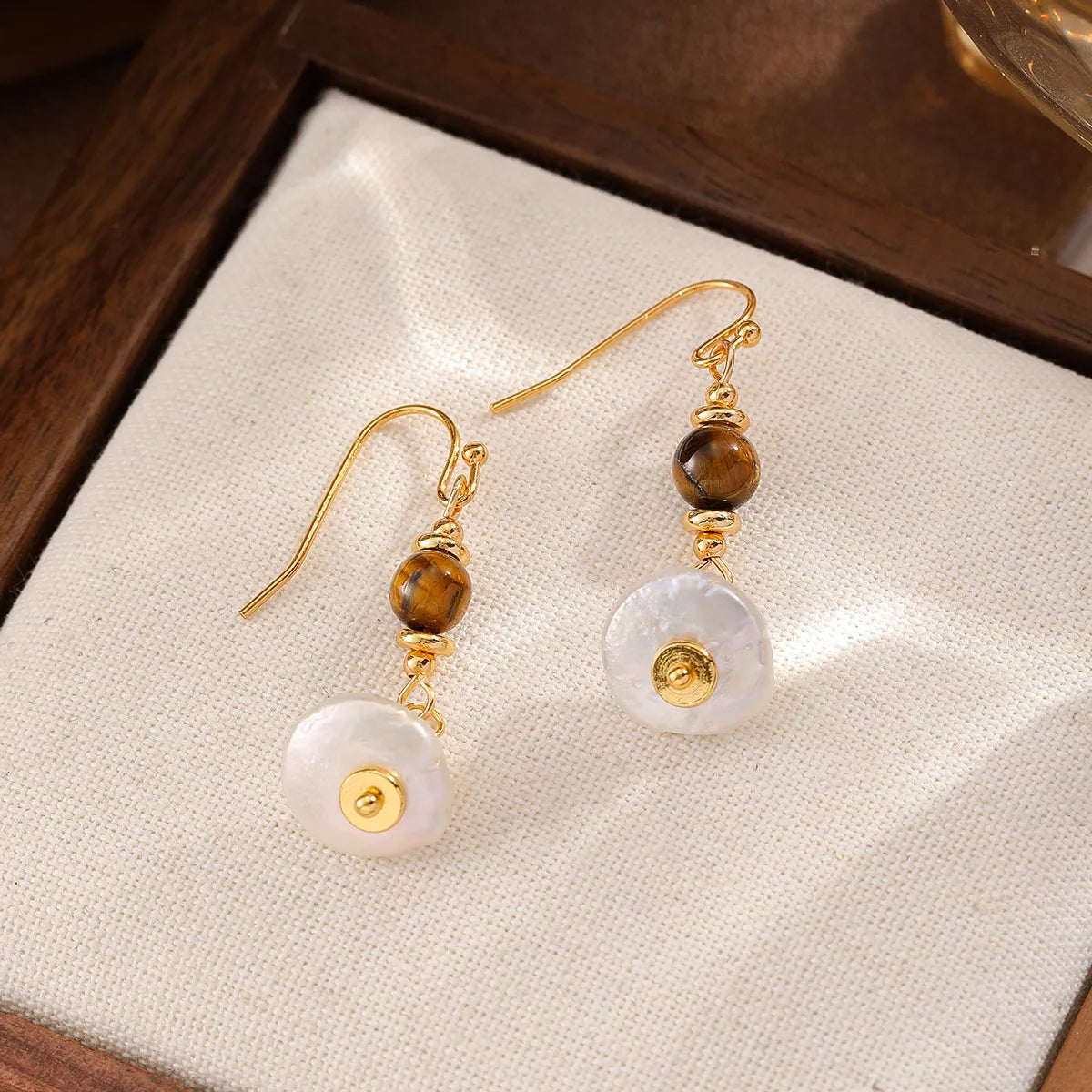 Fashion Baroque Freshwater Pearl Shell Tiger Eye Stone Jewelry Sets for Girls Earrings Boho Jewelry for Women Ladies Bracelets