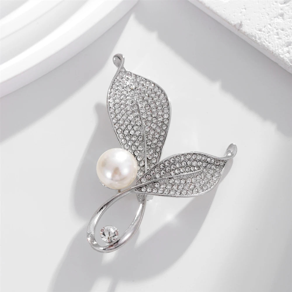 Fashion Glitter Rhinestone Sparking Imitation Pearl Brooches for Girls Elegant Sweet Pins Jewelry for Women Ladies Accessories