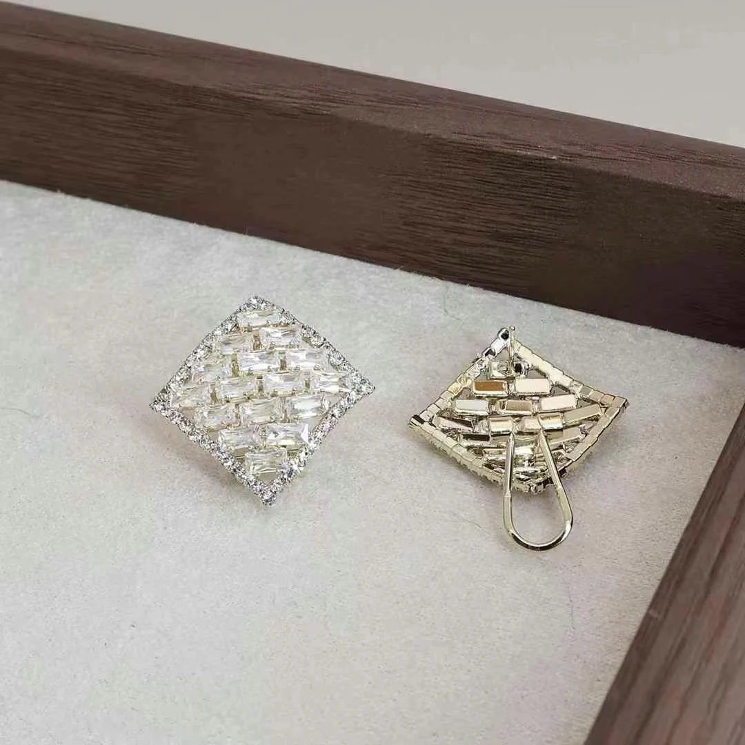 Female New Design Square Shape Small Stud Earring Fashion Chic Stylish Glitter High Quality Bulk Jewelry Accessories for Causal