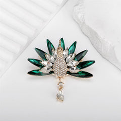 Fashion Glitter Animals Peacock Elegant Brooches for Girls Trendy Refined Pins Jewelry for Women Ladies Accessories Wholesale