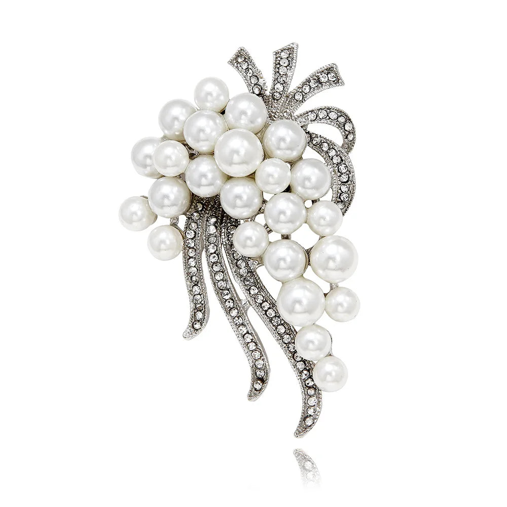Fashion Glitter Imiattion Pearl Sparkle Brooches for Girls Sweet Elegant Sparkle Pins Jewelry for Women Ladies Accessories