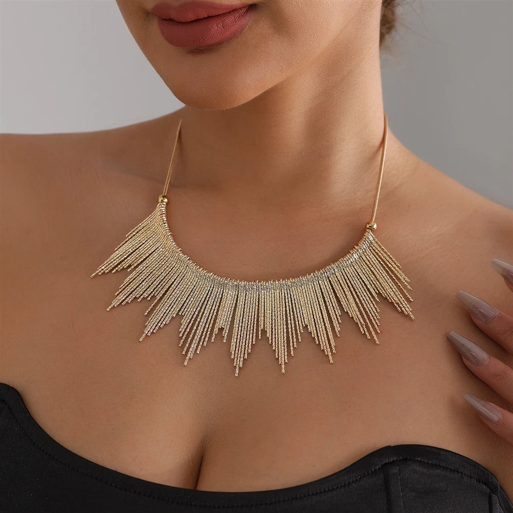 Fashion Luxury Sweet Elegant Spicy Necklaces for Girls Tassel Trendy Alloy Glitter Jewelry for Women Lady Accessories Wholesale