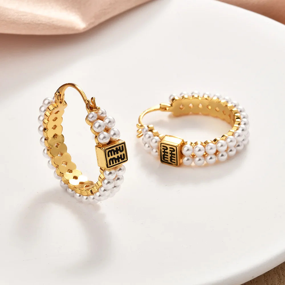 Women's Retro Style Hoop Earrings Imitation Pearl Letter Loops and Buckles Unique Earrings Fashion Charm Ear Accessories New
