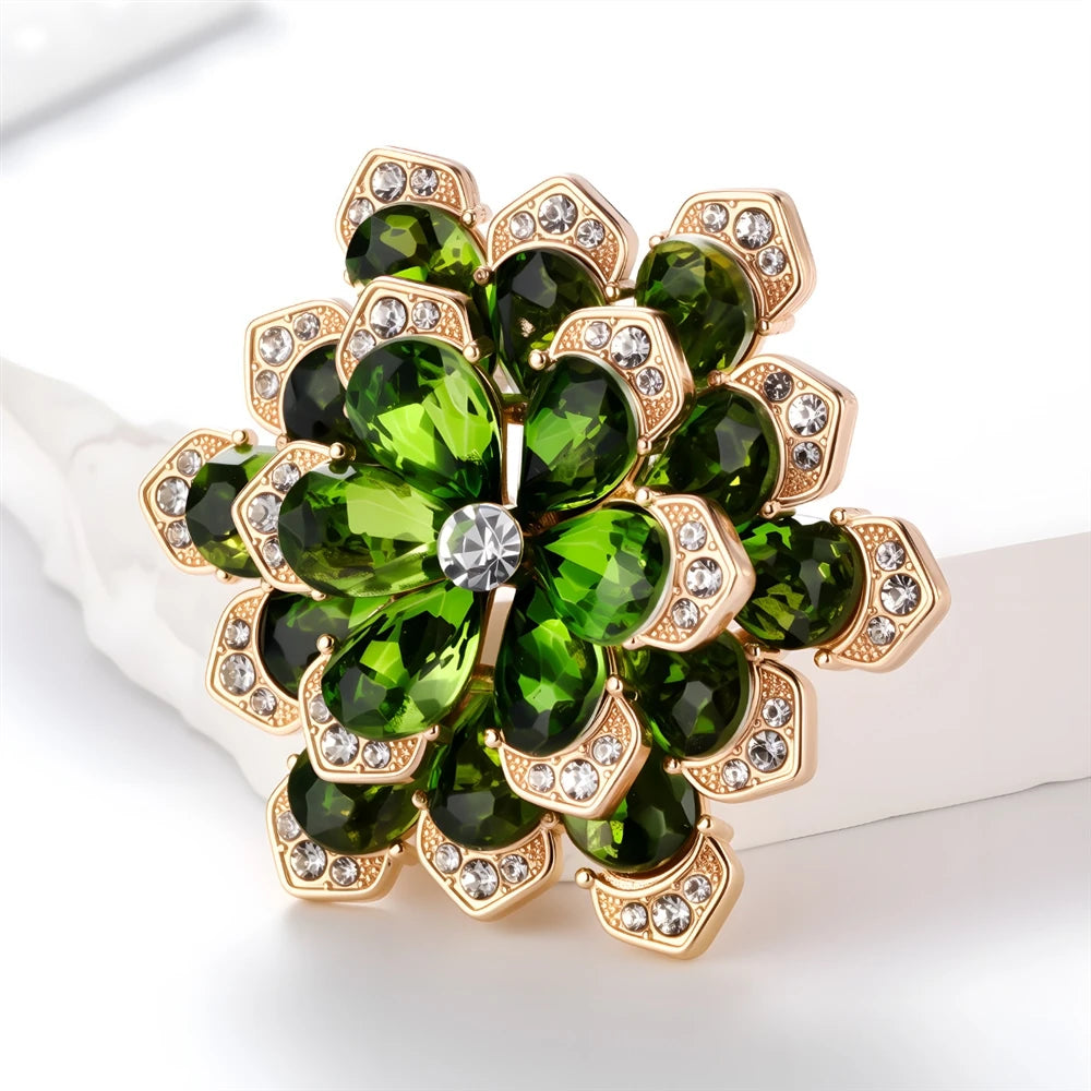 Fashion Glitter New Design Rhinestone Brooches for Girls Sparkle Flowers Floral Pins Jewelry for Women Ladies Accessories Chic