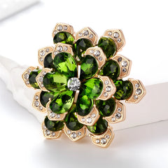 Fashion Glitter New Design Rhinestone Brooches for Girls Sparkle Flowers Floral Pins Jewelry for Women Ladies Accessories Chic