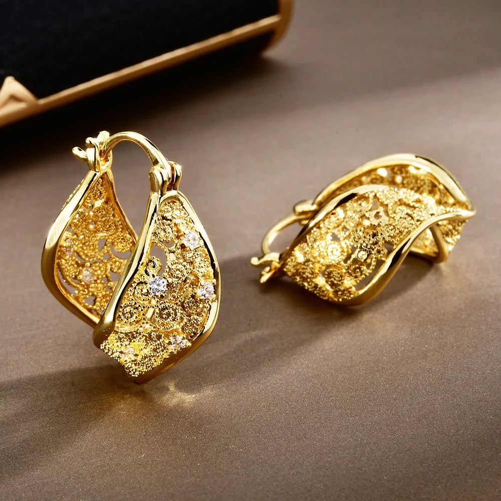Fashionable Exquisite Earrings Women Twisted U-Shaped Hollow Set Glitter Zircon Earring Elegant Niche Design Luxury Earrings