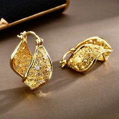 Fashionable Exquisite Earrings Women Twisted U-Shaped Hollow Set Glitter Zircon Earring Elegant Niche Design Luxury Earrings