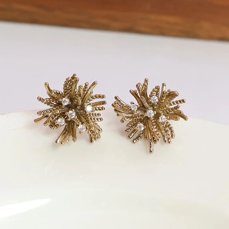 Fashion Sweet Flower Trendy Dainty Drop Earrings for Girls Elegant Glamorous Jewelry for Women Ladies Accessories Wholesale