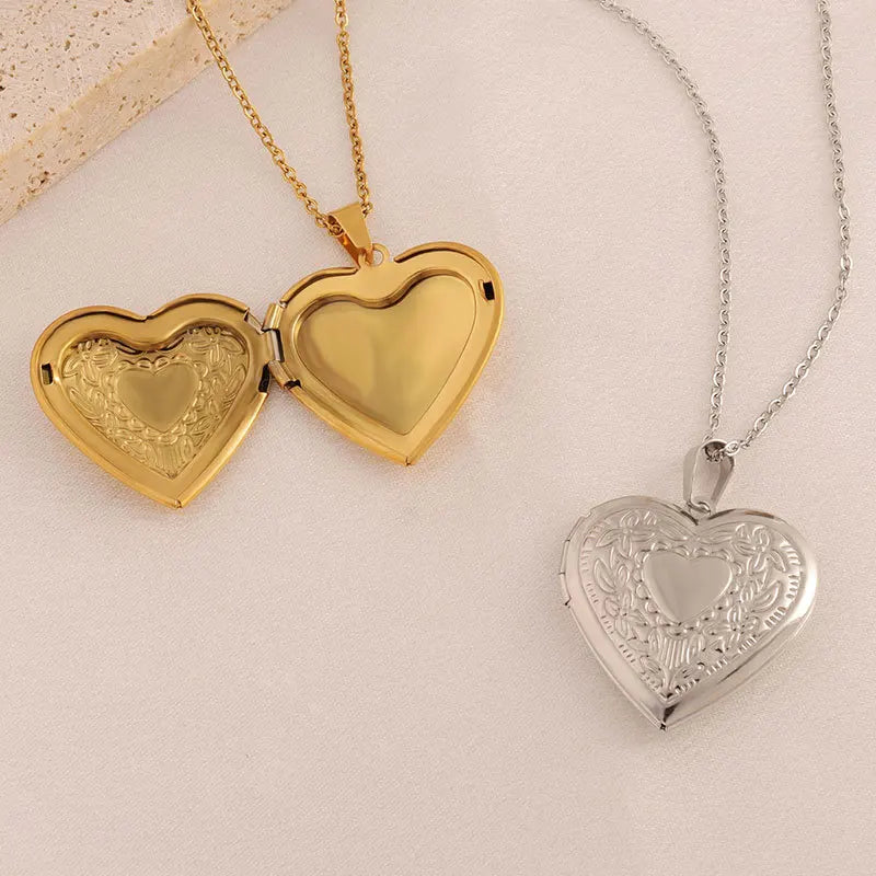 Rrtro Sweet Classic Heart Necklace for Girls Glamorous Charm Trendy Jewelry for Women Ladies Gifts Fashion Accessories Wholesale