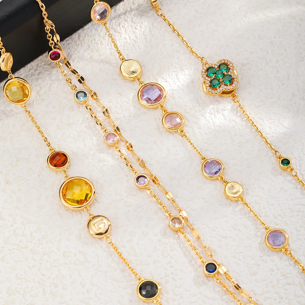 Fashion Elegant Copper 18K Gold Natural Stone Beracelets for Girls Zircon Luxury Jewelry for Women Ladies Wholesale Low MOQ