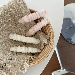 Hot Sale High Quality Fashion Minimalistic Hair Claw Accessories Solid Color Small Alligator Clips for Women Wholesale Carton
