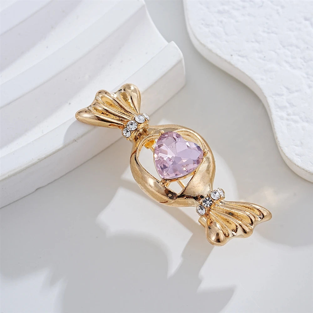 Fashion Glitter Rhinestone Sparkle Candy Heart Shaped Brooches for Girls Sweet Elegant Trendy Jewelry for Women Lady Accessories
