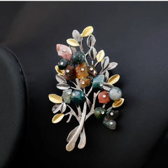 Fashionable Glitter Sweet Christmas Trendy Brooches for Girls Dainty Glamorous Fine Pins Jewelry for Women Ladies Accessories