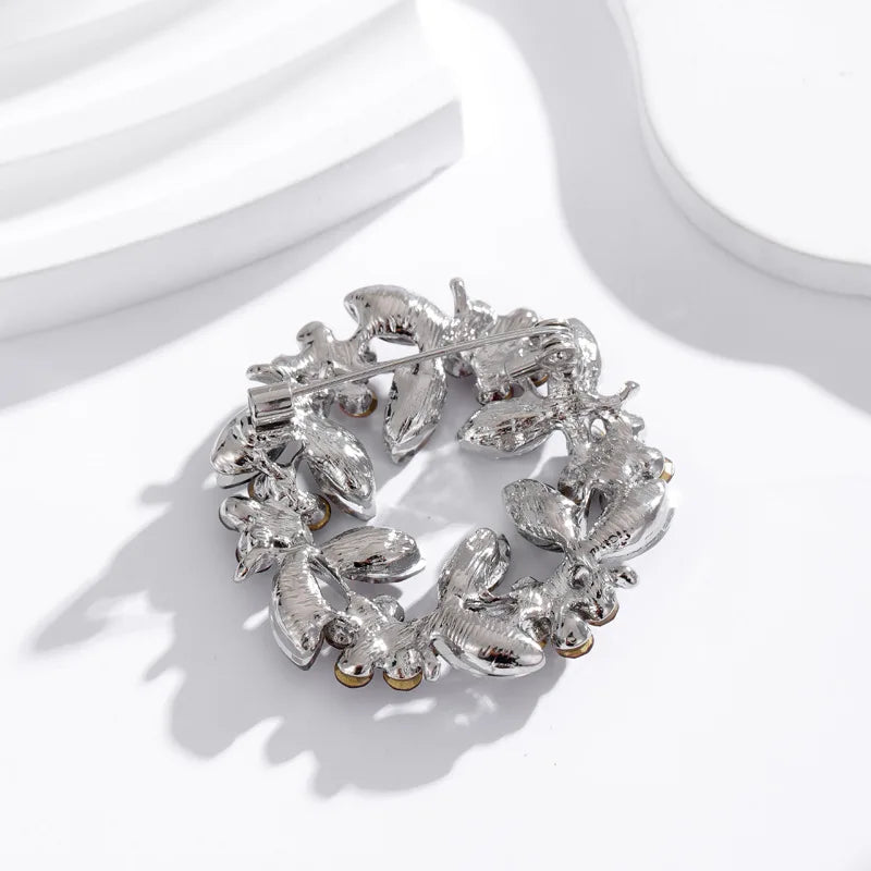 Fashion Glitter Flowers Floral Sweet Brooches for Girls Trendy Stylish Rhinestone Sparkle Jewelry for Women Ladies Accessories