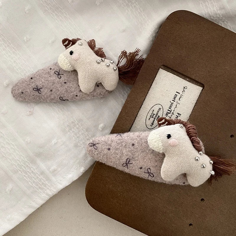 Fashion Sweet Cute Animals Horse Hair Clips for Girls Trendy Stylish Snap Clips for Women Ladies Hair Accessories in Stock