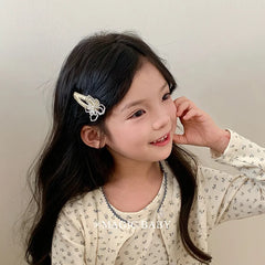 Simple Minimalistic Flower Hair Clips for Baby Girls Cute Elegant Snap Clips for Kids Children Hair Accessories in Stock