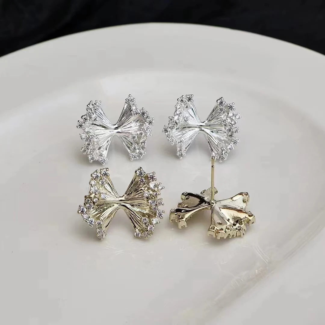 Female Bowknot New Design Small Mini Stud Earring Fashion Glitter Elegant Graceful Chic Bulk Jewelry Accessories for Women Daily