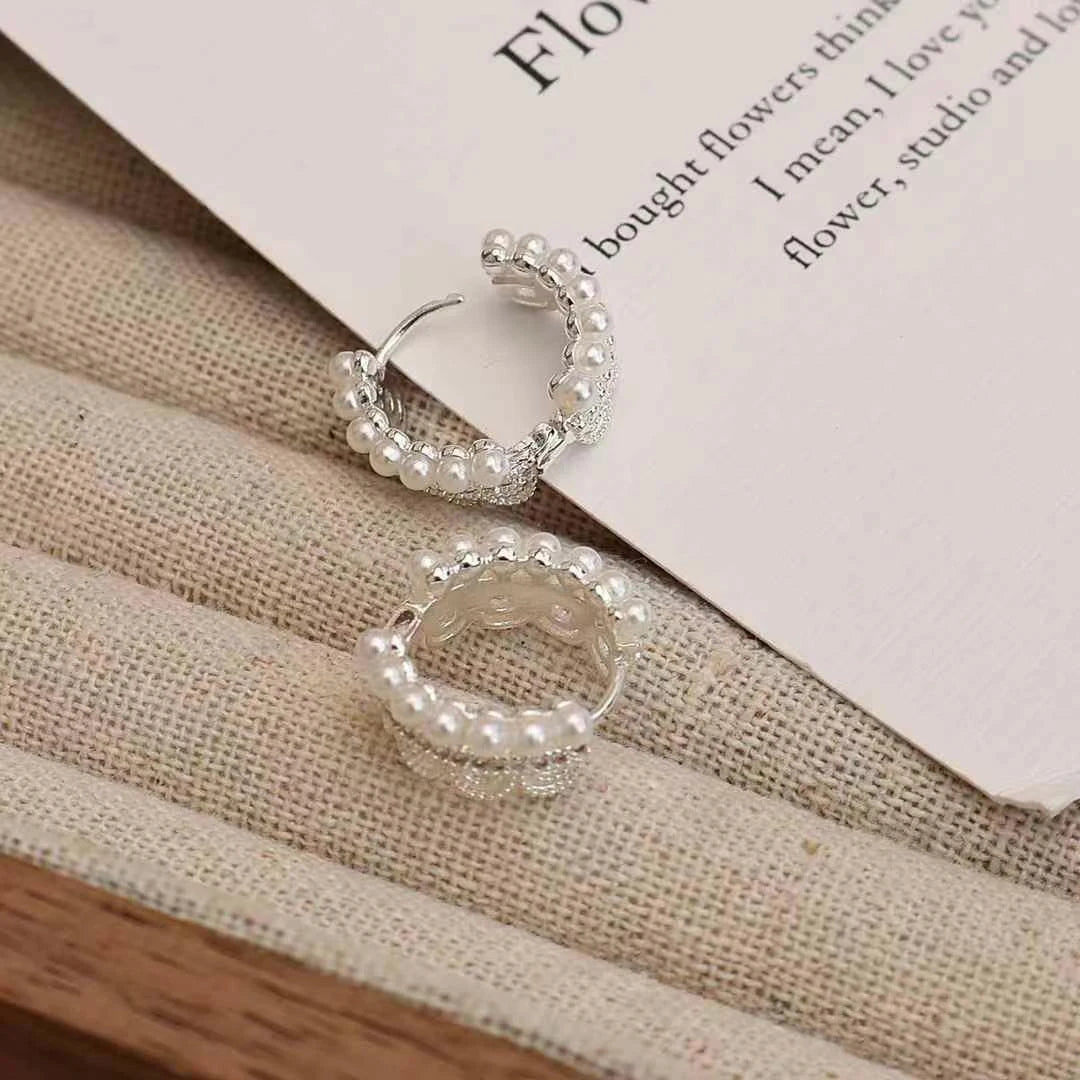 Fashion Simple Elegant Minimalistic Hoop Earrings for Girls Glamorous Luxury Jewelry for Women Ladies Accessories Wholesale