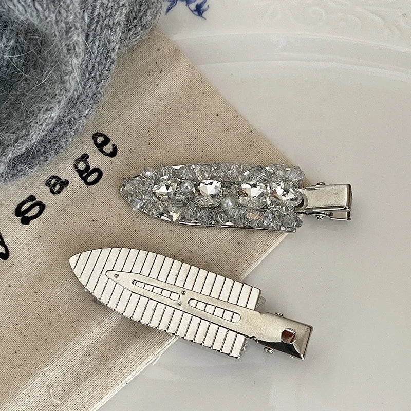 Female Hot Sale New Design Rhinestone Small Alligator Clip Sparking Glitter Fashion Chic Customized in Stock Hair Clip Accessory