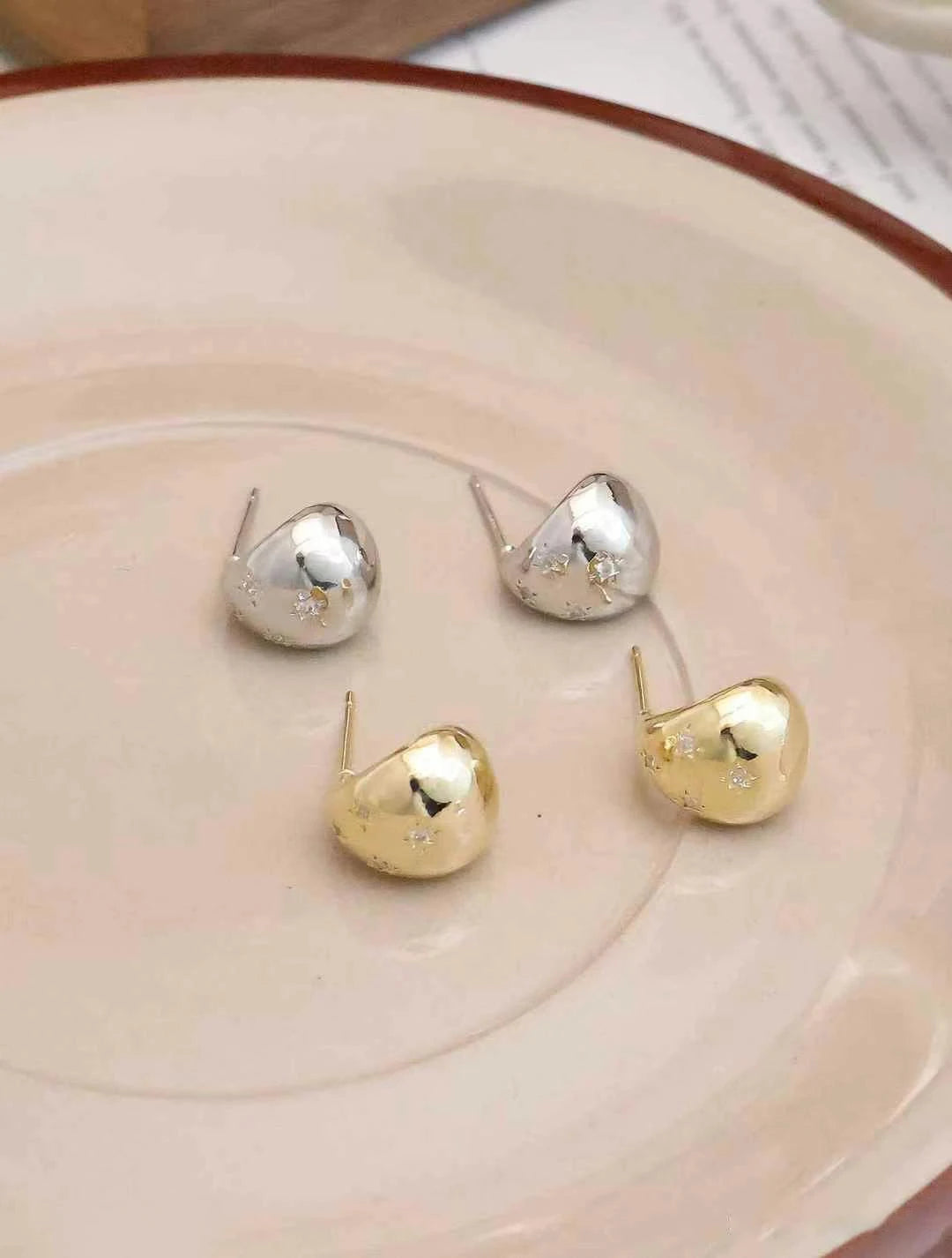 Ladies Star Irregular Shape Small Mini Stud Earring Fashion Elegant Simple High Quality Bulk Jewelry Accessories for Office Use