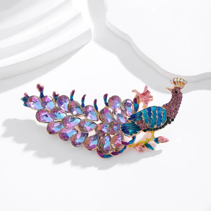 Fashion Peacock Glitter Rhinestone Animals Brooches for Girls Elegant Trendy Stylish Pins Jewelry for Women Ladies Accessories
