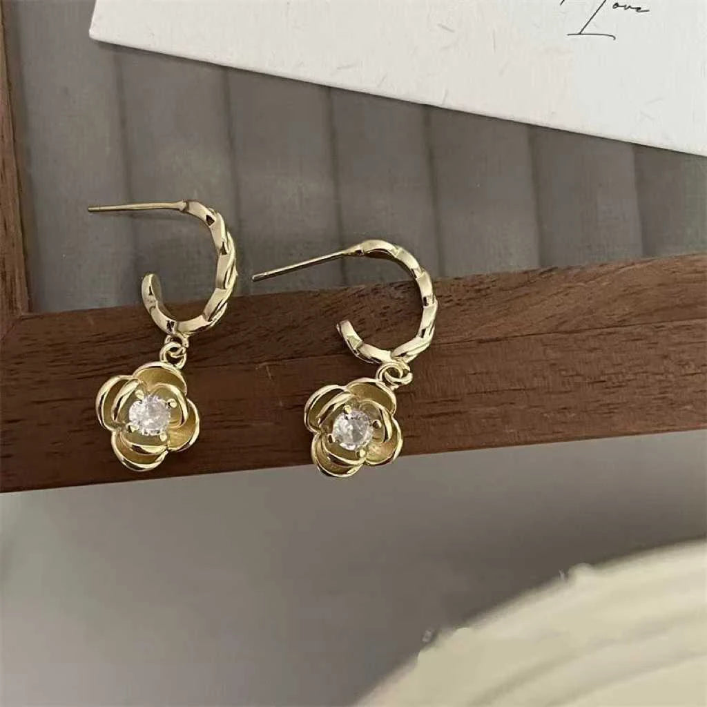 Ladies Heart Butterfly Rhinestone Decorative Small Drop Earring Fashion Chic Glitter Sparking Wholesale Daily Jewelry Accessory