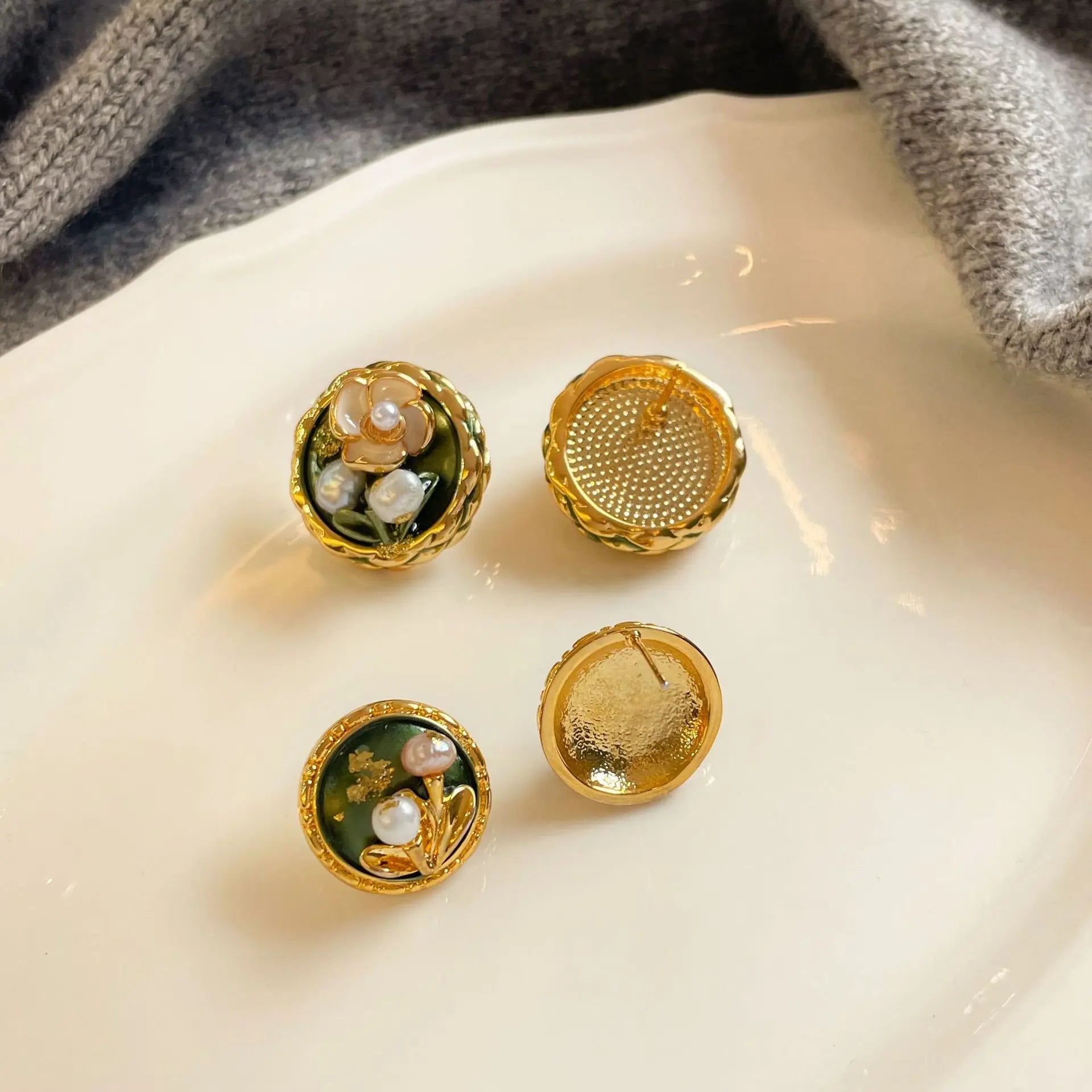Fashion Freshwater Pearl Hand-Painted Drip Glaze Flower Stud Earrings for Girls Sweet Copper 18K Gold Jewelry Wholesale Bulk