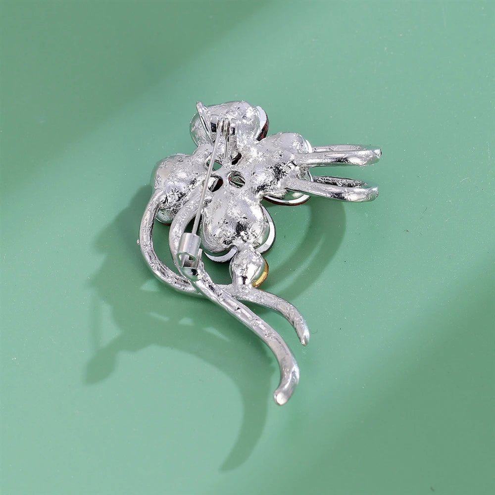 Fashion Glitter Lucky Elegant Plants Rhinestone Brooches for Girls Elegant Simple Pins Jewelry for Women Ladies Accessories