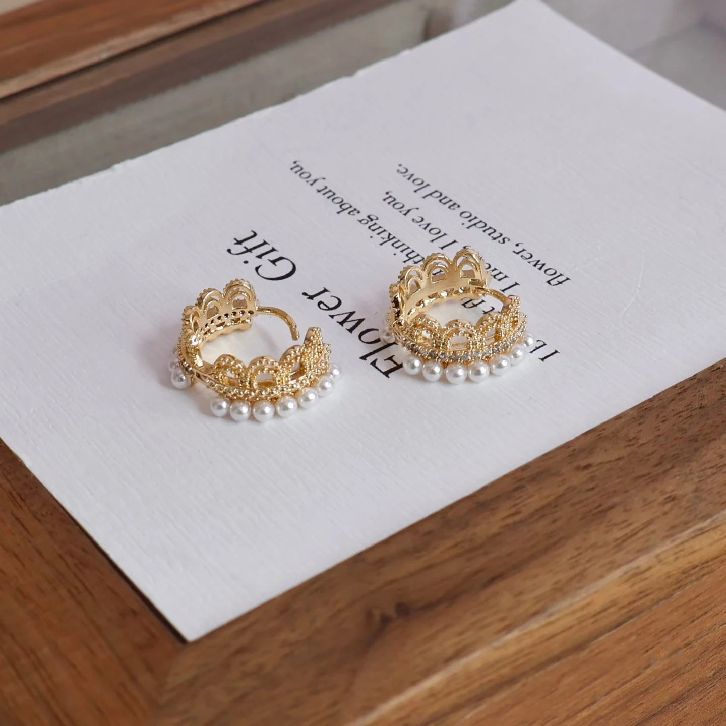 Fashion Luxury Simple Minimalistic Hoop Earrings for Girls Elegant Trendy Stylish Jewelry for Women Ladies Accessories Chic