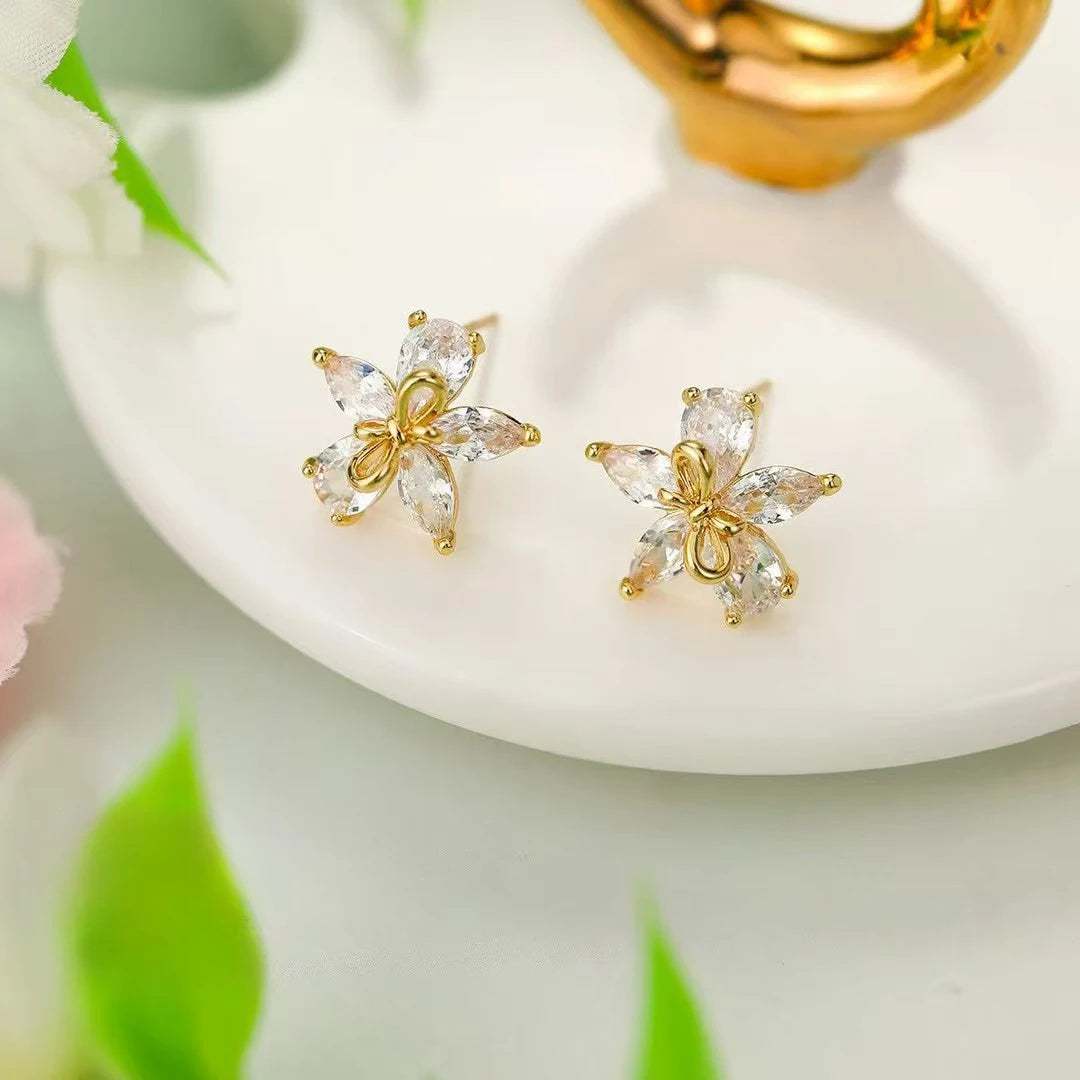 Women Small Rhinestone Imitation Pearl Decorative Flower Shape Small Stud Earring Fashion Trendy Elegant Bulk Jewelry Accessory
