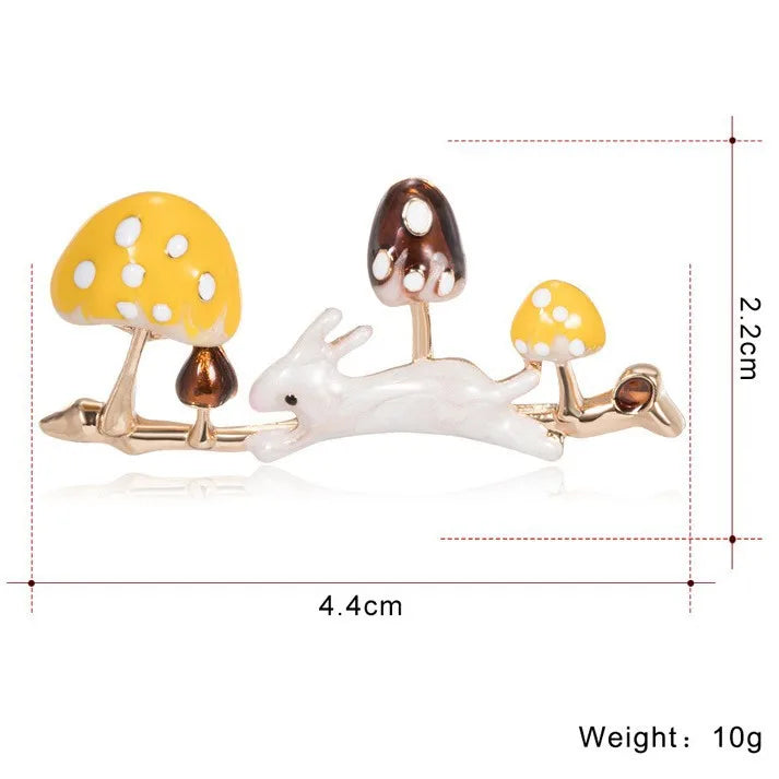 Fashion Sweet Mushroom Animals Trendy Brooches for Girls Stylish Glamorous Charms Pins Jewelry for Women Ladies Accessories