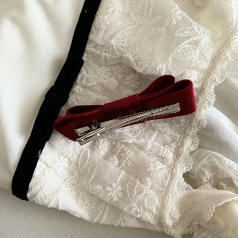 Fashion Solid Color Red Simple Hair Clips for Girls Sweet Trendy Elegant Alligators for Women Ladies Hair Accessories in Stock