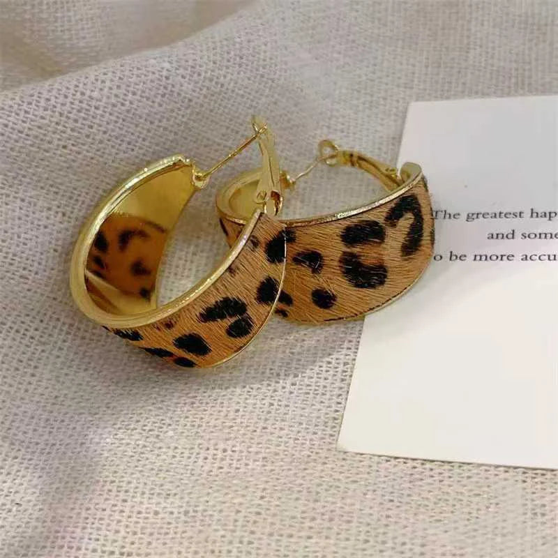 Women Hot Sale High Quality Medium Hoop Earring Fashion Elegant Vintage Dainty Charms Bulk Order Jewelry Accessories for Causal