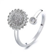 The opening is adjustable. / Silver02