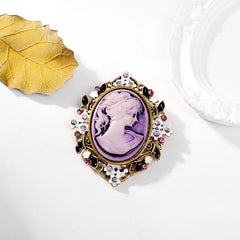 Fashion Vintage Retro Elegant French Style Brooch for Girls Trendy Glamorous Charms Pins Jewelry for Women Ladies Accessories