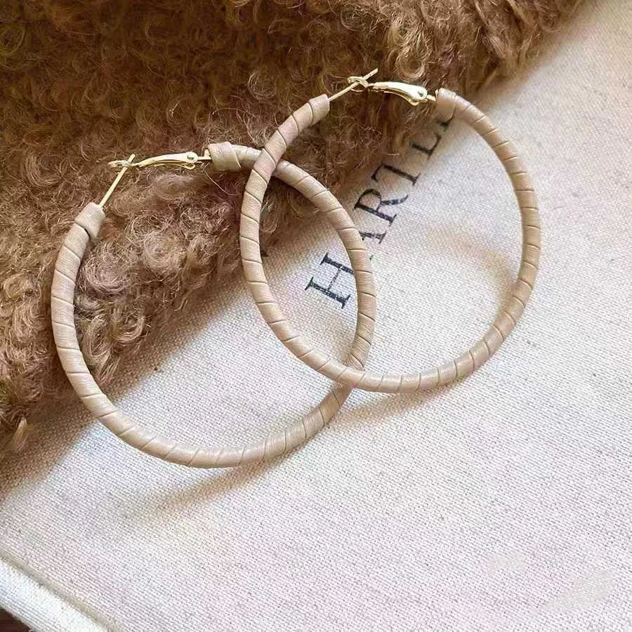 Female Hot Sale Minimalistic Large Circle Hoop Earring Fashion Sweet Simple Dainty High Quality Bulk Jewelry Accessory for Daily