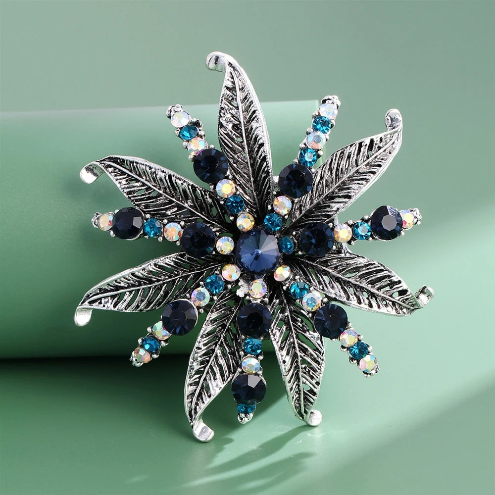 Fashion Glitter Dainty Glamorous Brooches for Girls Elegant Graceful Vintage Retro Pins Jewelry for Women Ladies Accessories