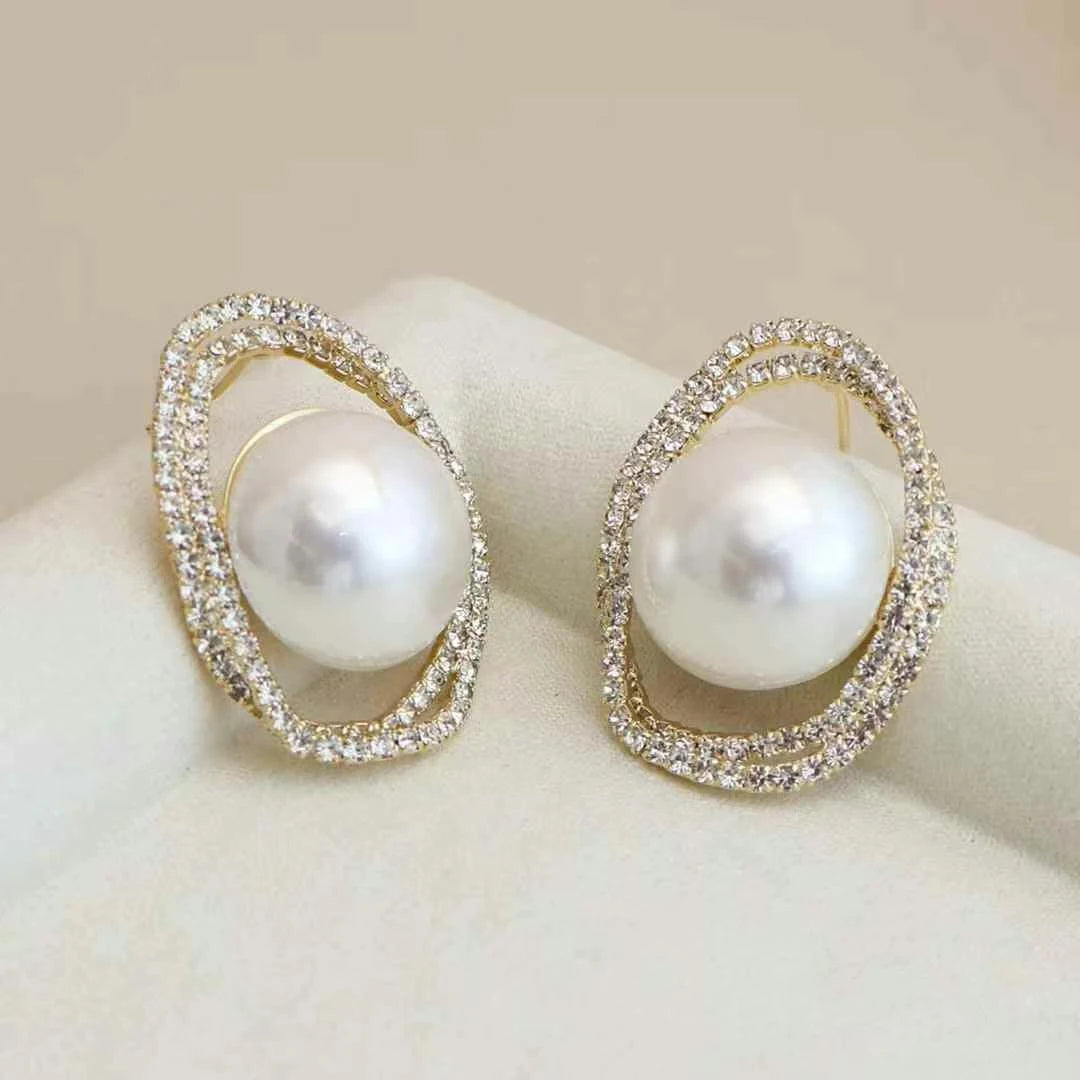 Ladies Simple Imitation Pearl New Design Small Stud Earring Fashion Elegant Beauty Wholesale Jewelry Accessories for Office Use