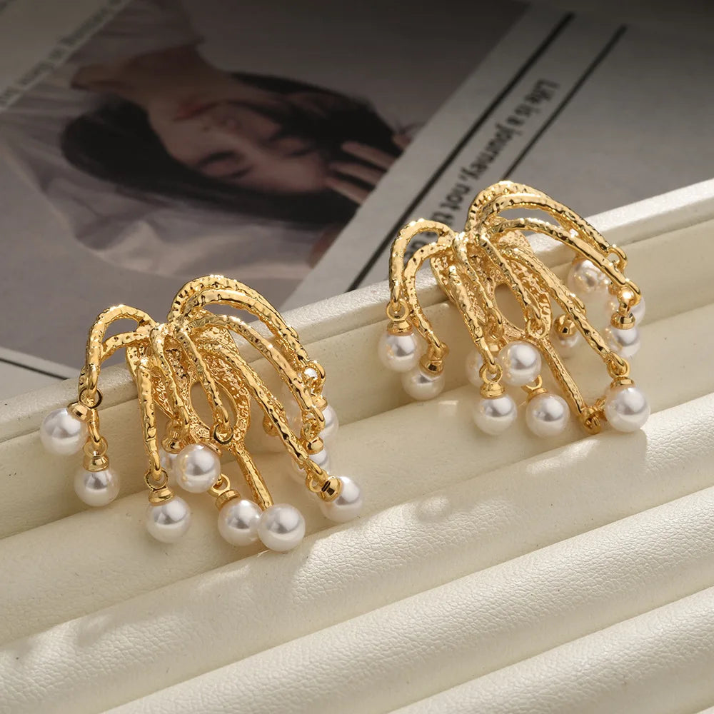 French Retro Brilliant Fireworks Pearl Tassels Stud Earrings Light Luxury Niche Design Fashion Ear Jewelry for Women Wholesale