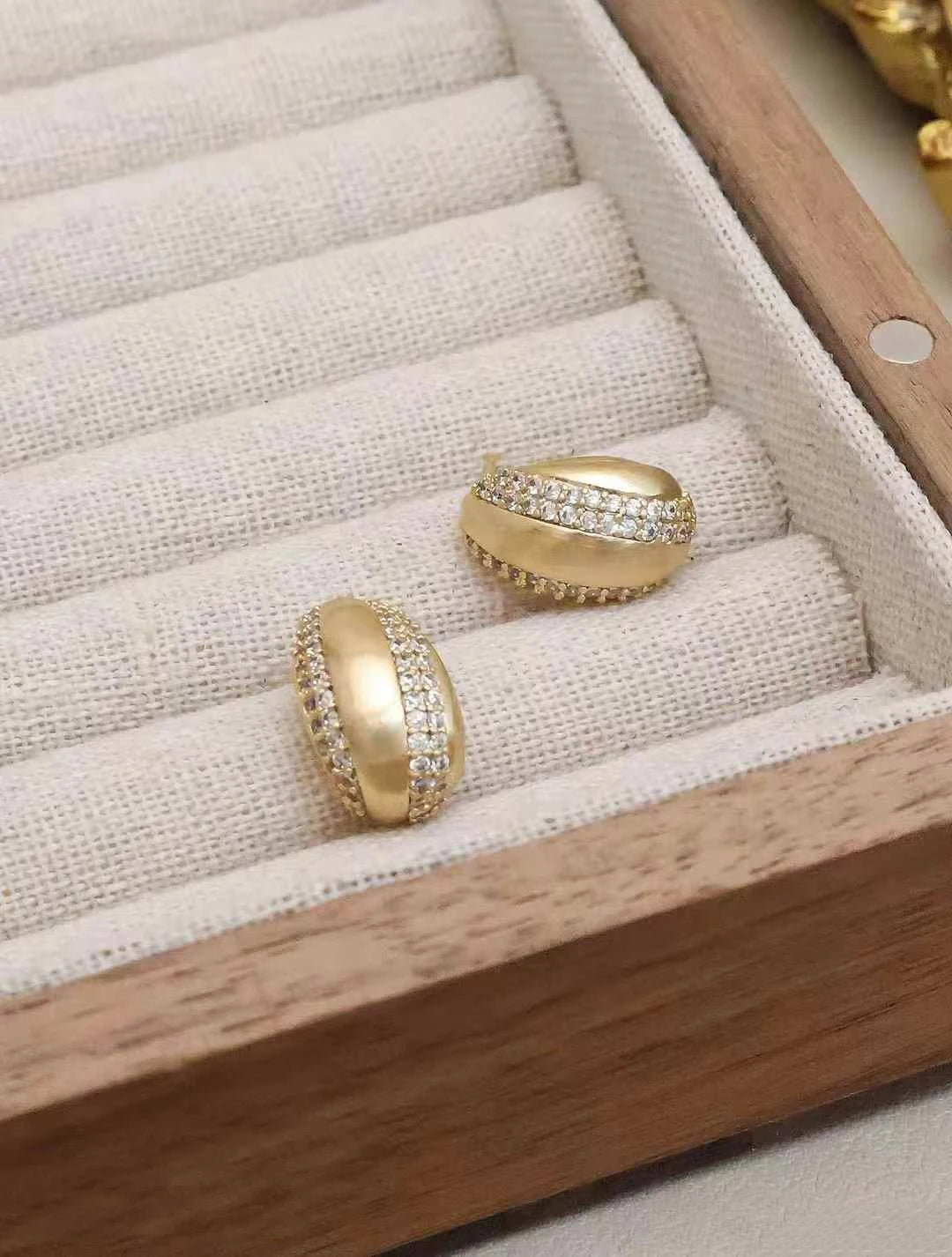 Women Hot Sale Mini Hoop Earring Fashion Charms Dainty Luxurious High Quality Bulk Jewelry Accessories for Female Daily Office