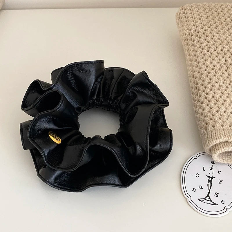 Fashion Simple Classic Solid Color PU Scrunchies for Girls Luxury Elegant Hair Ties for Women Ladies Hair Accessories in Stock