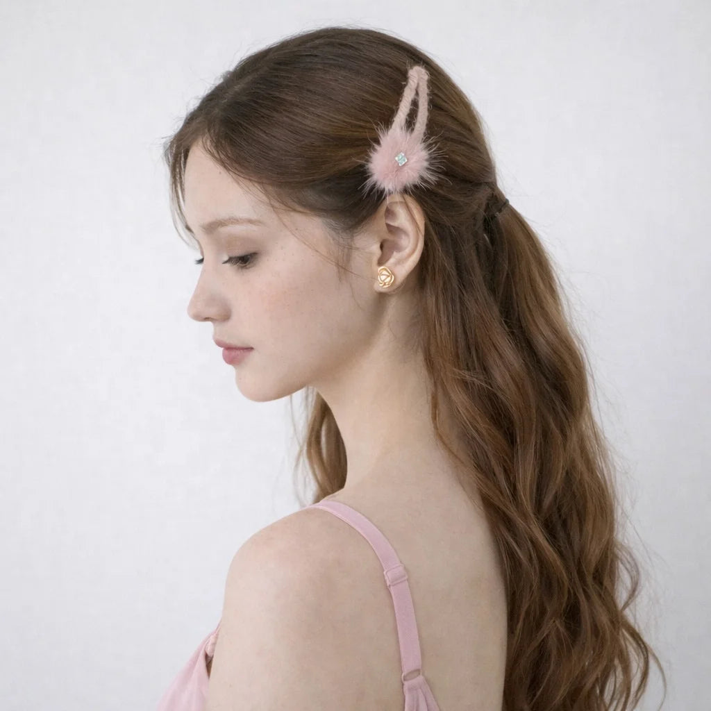 Female Pink Fur New Design Small Snap Clips Fashion Sweet Elegant in Stock Bulk Hair Clips Accessories for Women Daily Causal
