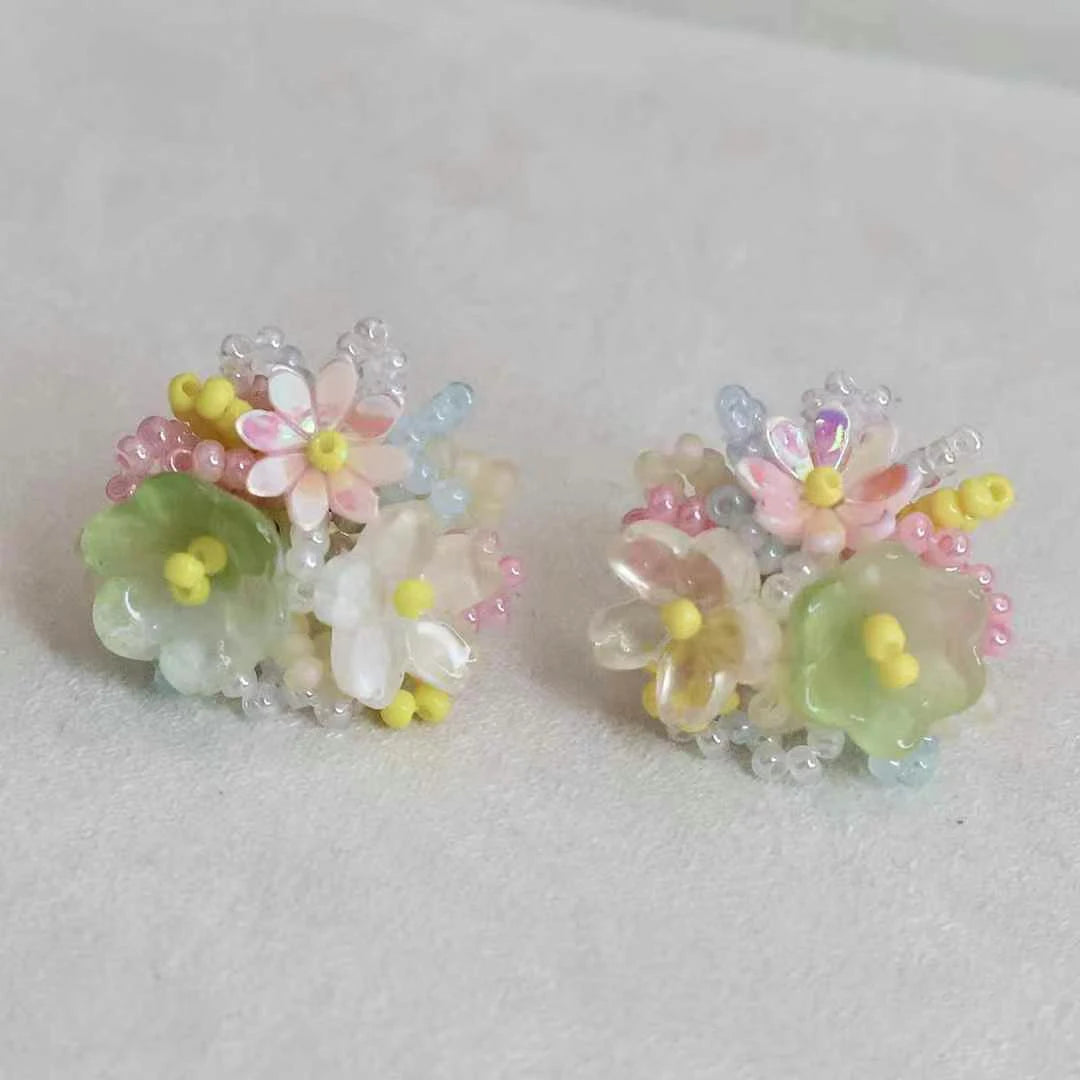 Sweet Fashion Flower Floral Stud Earrings for Girls Cute Trendy Glamorous Jewelry for Women Ladies Accessories Chinese Supplier