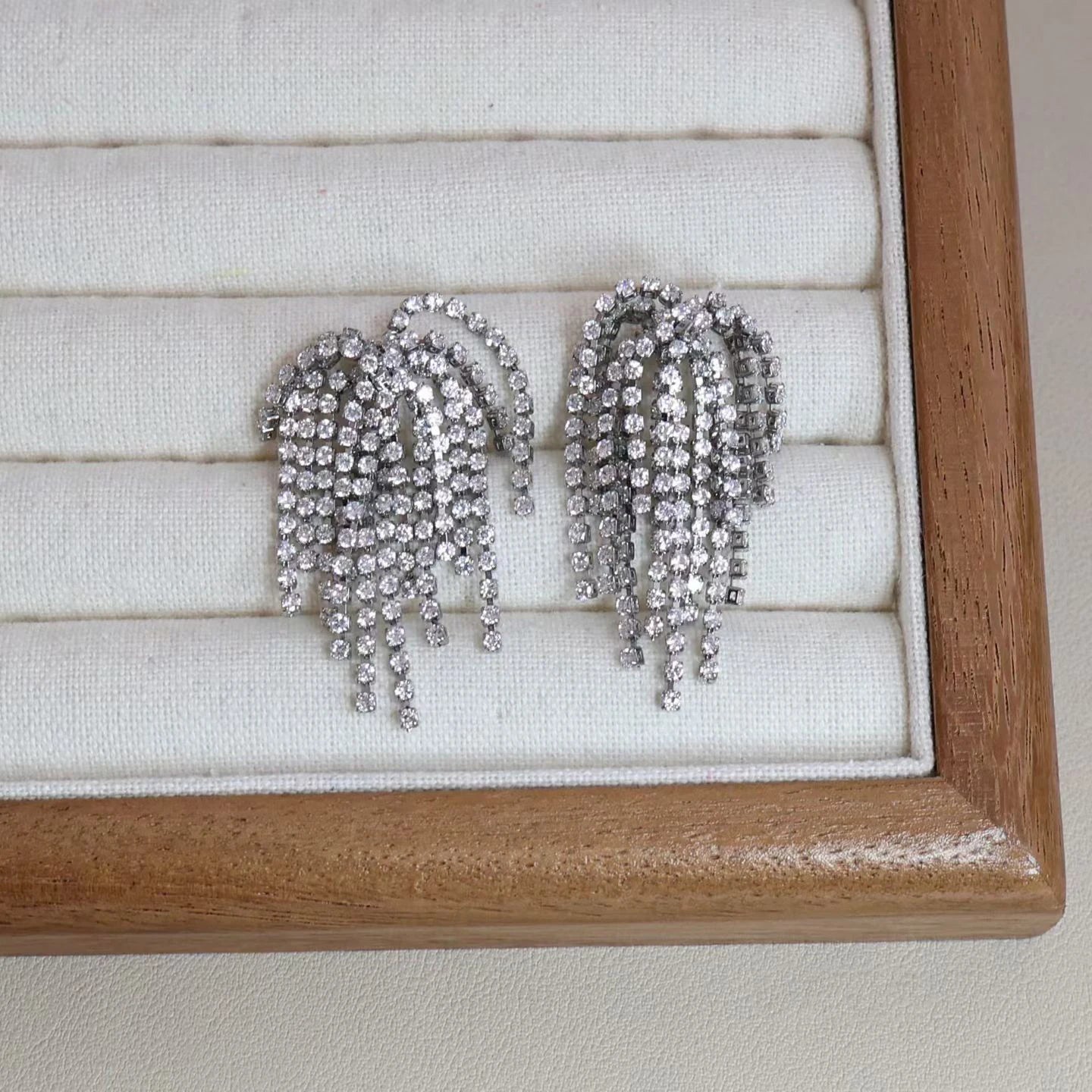 Women Heart Shape Irregular Medium Drop Earring Fashion Sequined Glitter Dainty Charms Wholesale Jewelry Accessories for Daily