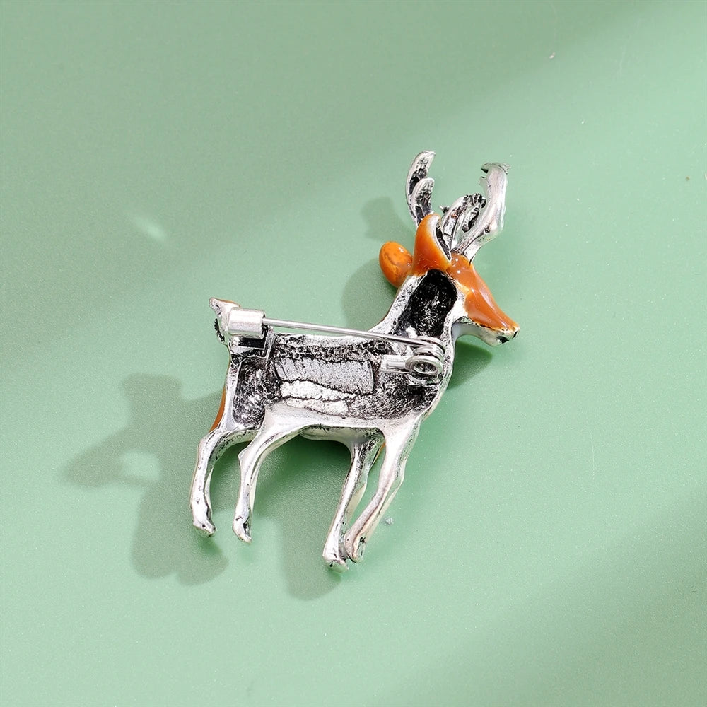 Fashion Christmas Deer Animals Classic Brooches for Girls Elegant Sweet Pins Jewelry for Women Ladies Accessories Wholesale