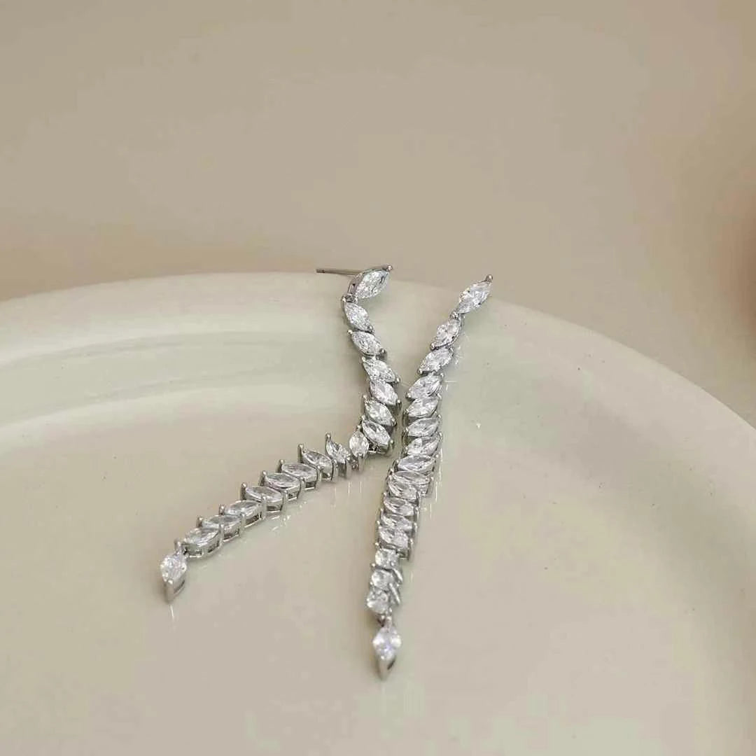 Women Heart Shape Irregular Medium Drop Earring Fashion Sequined Glitter Dainty Charms Wholesale Jewelry Accessories for Daily