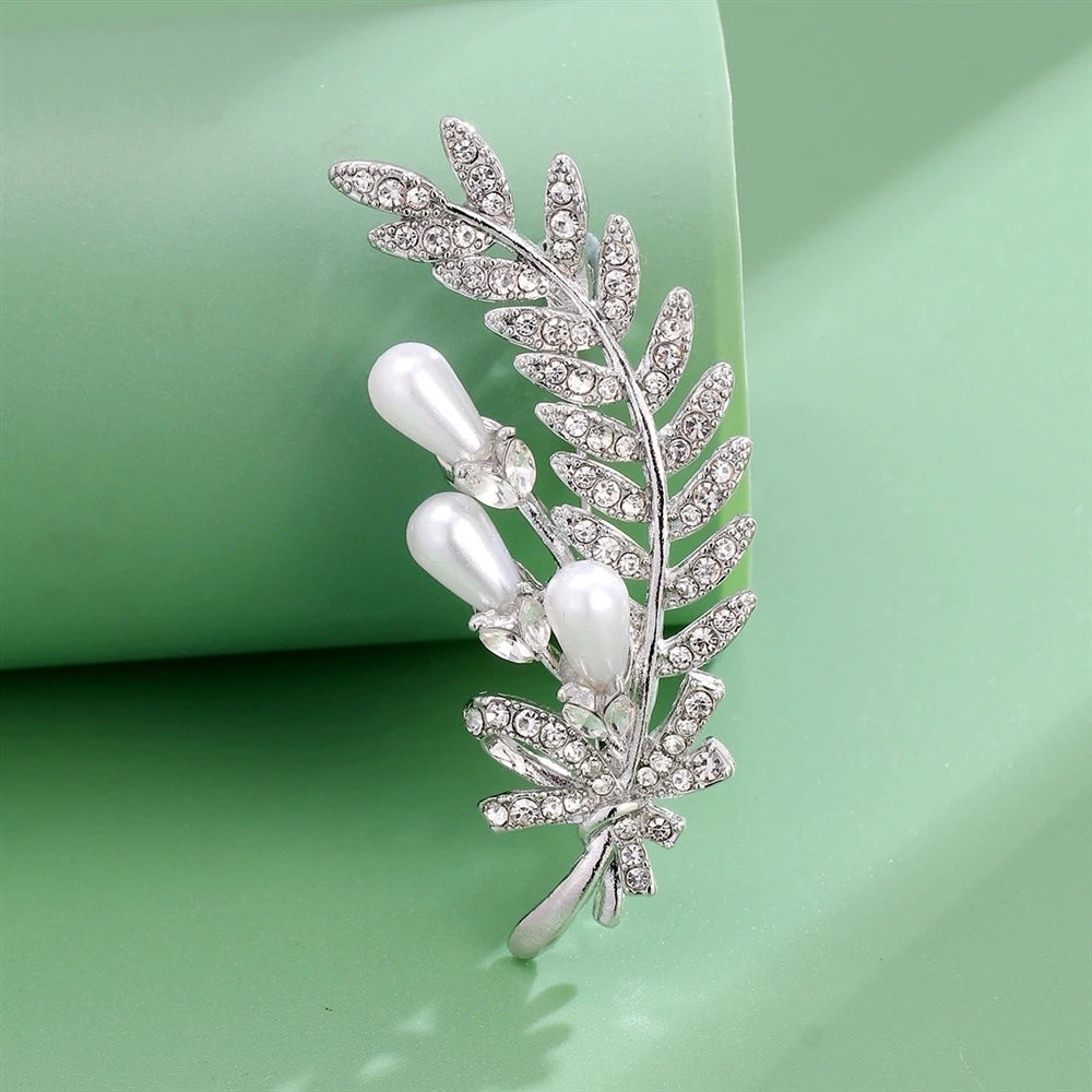 Fashion Sweet Elegant Glitter Rhinestone Sparking Brooches for Girls Feather Simple Pins Jewelry for Women Ladies Accessories